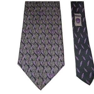 Vintage Gianni Versace 100% Silk Tie Medusa Purple Leaf Jacquard Medusa Italy